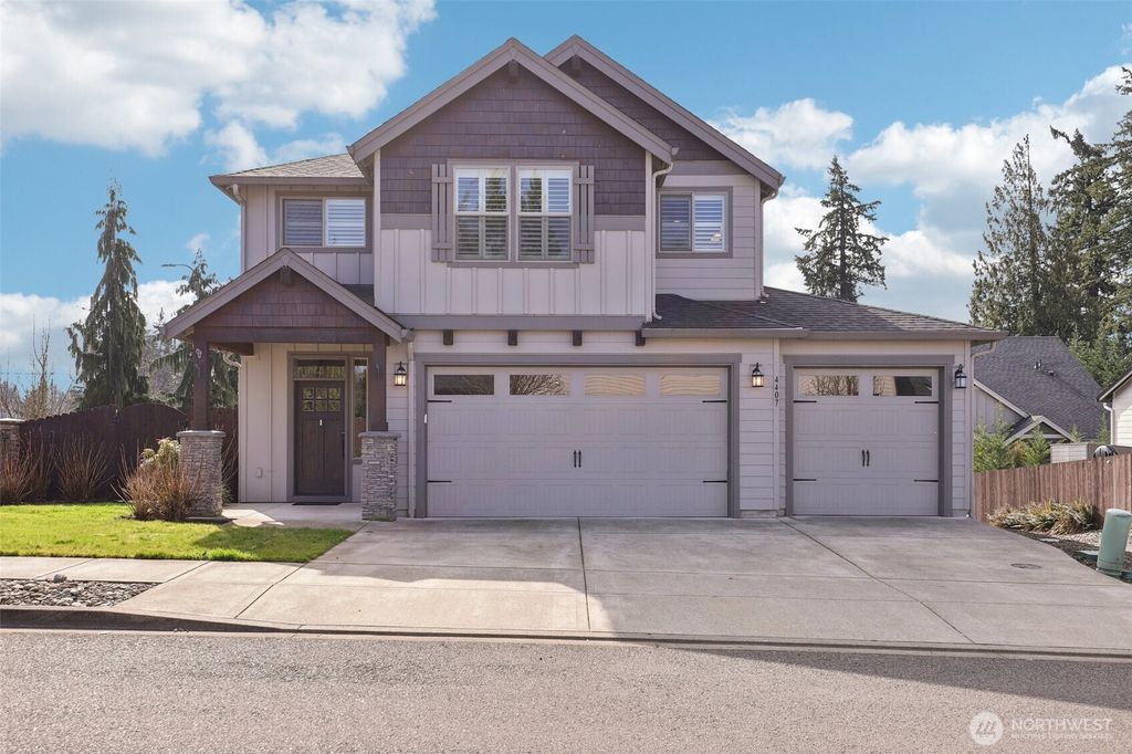 Photo of 4407 N Ridgefield Woods Drive, Ridgefield, WA 98642 (MLS # 2489357)