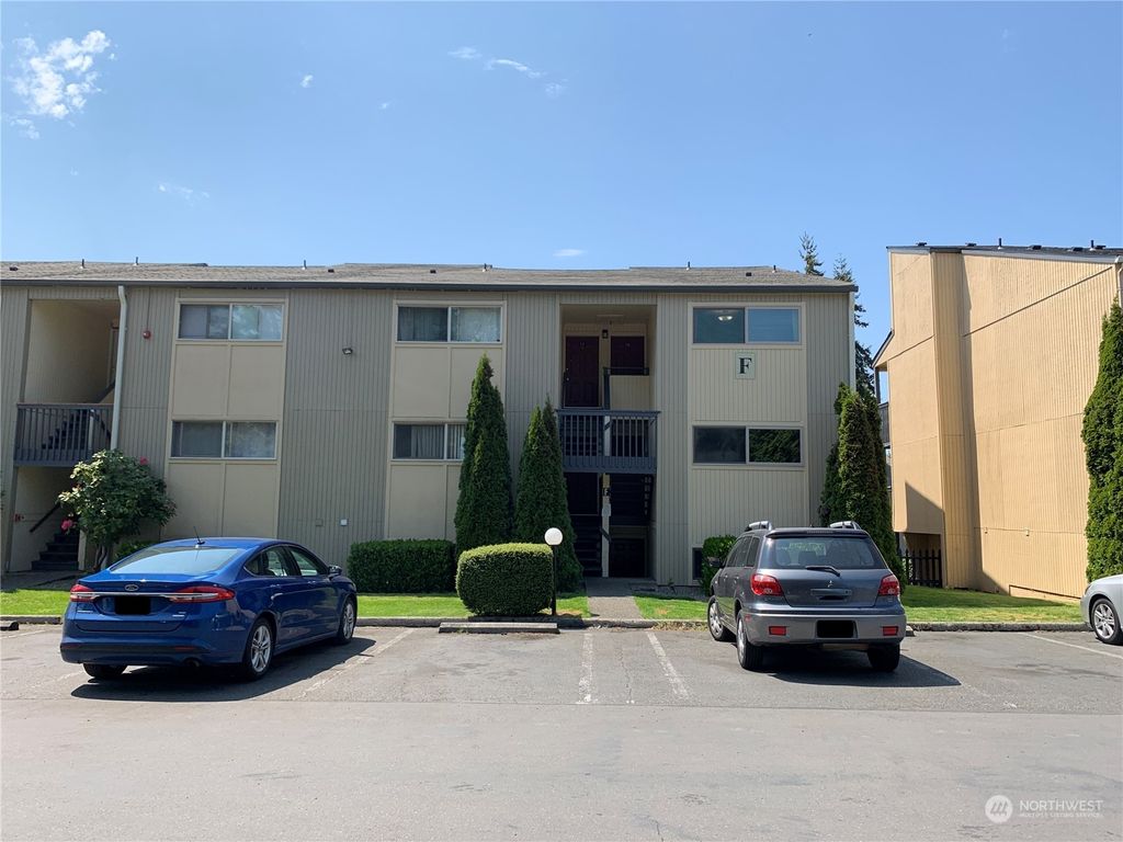 Photo of 31003 14th Avenue S #F18, Federal Way, WA 98003 (MLS # 2071077)