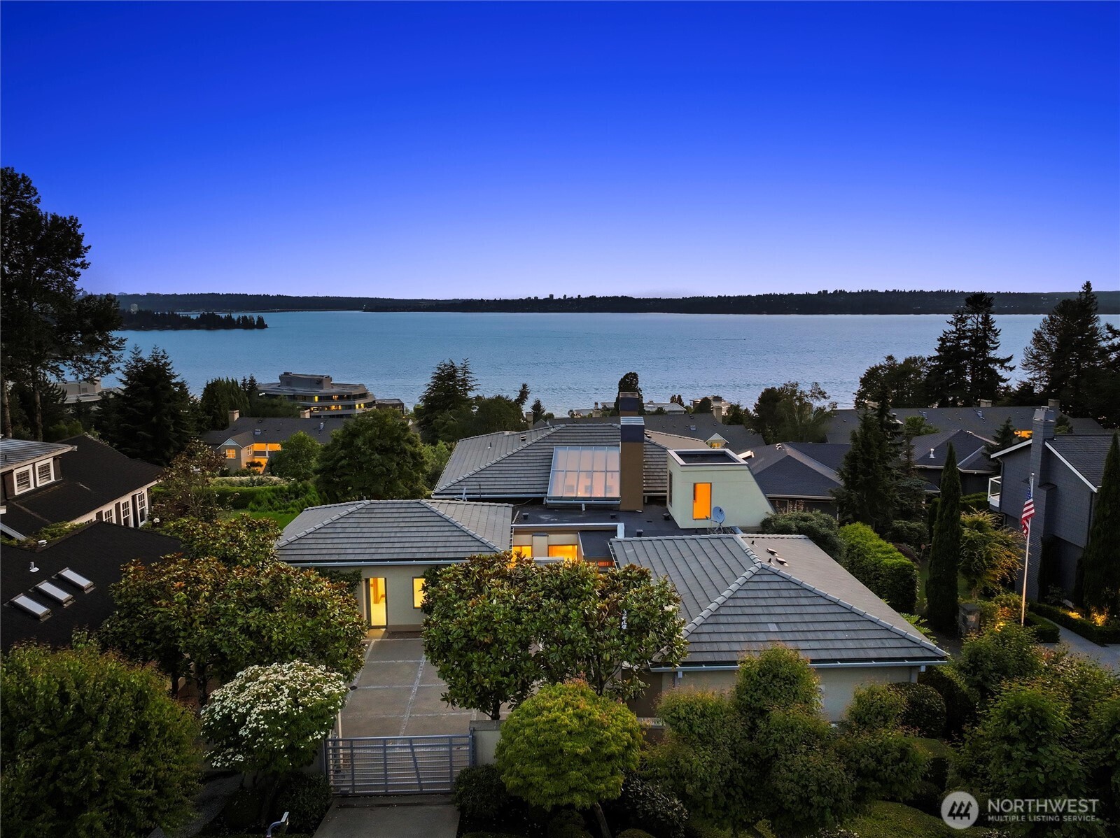 5511 104th Avenue NE