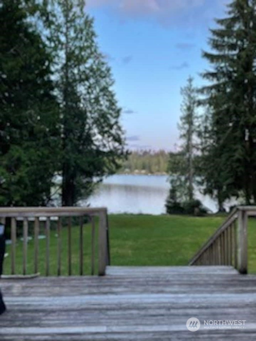 Photo of 427 W Shore Loop Road, Snohomish, WA 98290 (MLS # 2237583)