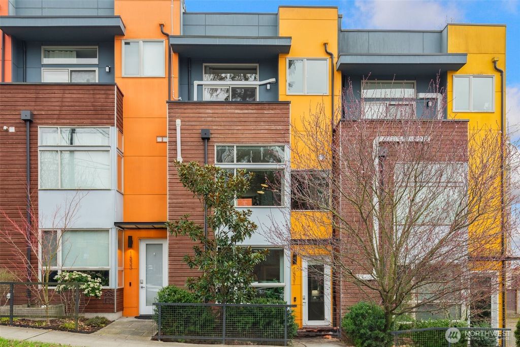 Photo of 1531 E Fir Street, Seattle, WA 98122 (MLS # 2339396)