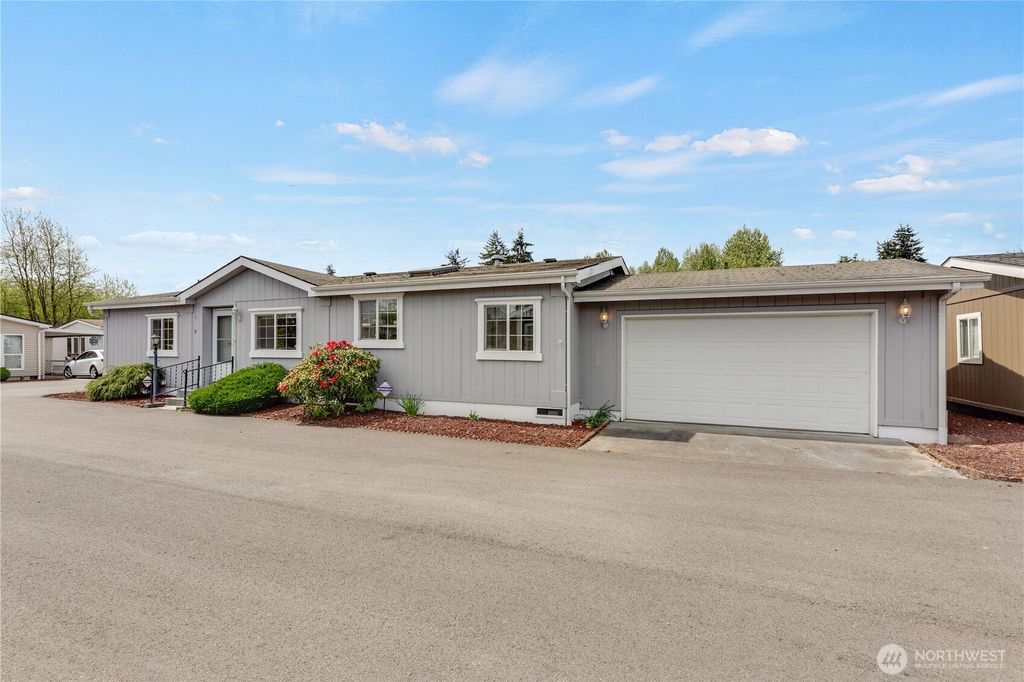 Photo of 2611 S 288th Street #34, Federal Way, WA 98003 (MLS # 2512802)