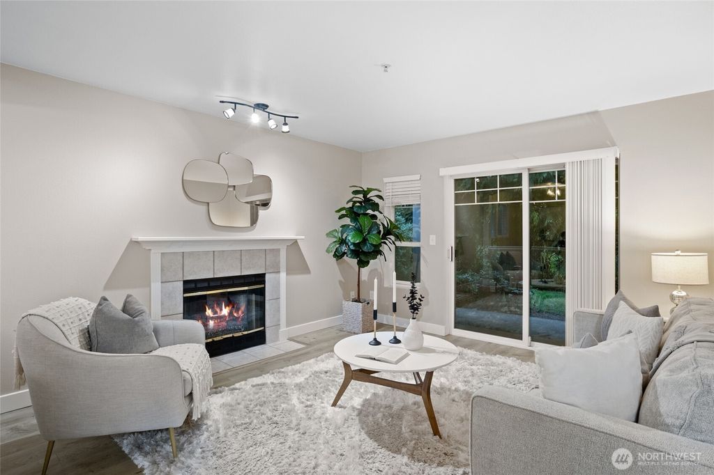 Photo of 18501 SE Newport Way, Issaquah, WA 98027 (MLS # 2447821)