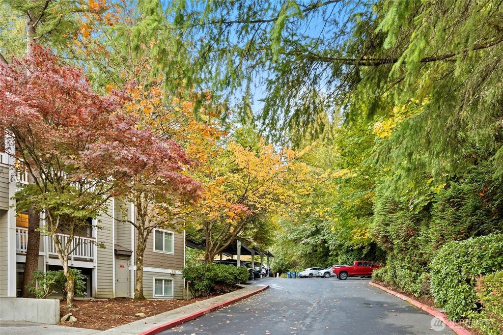 Photo of 18501 SE Newport Way, Issaquah, WA 98027 (MLS # 2447821)