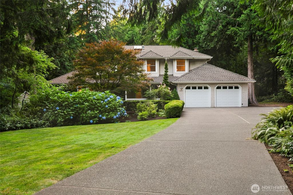 Photo of 6807 205th Avenue NE, Redmond, WA 98053 (MLS # 2410754)