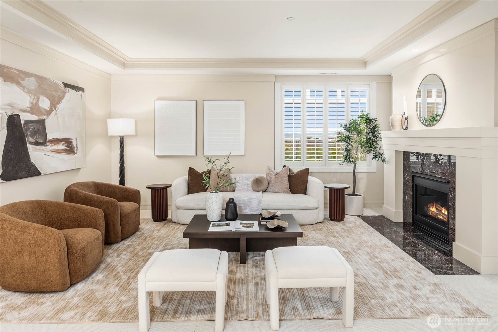 530 Lake Street S H202