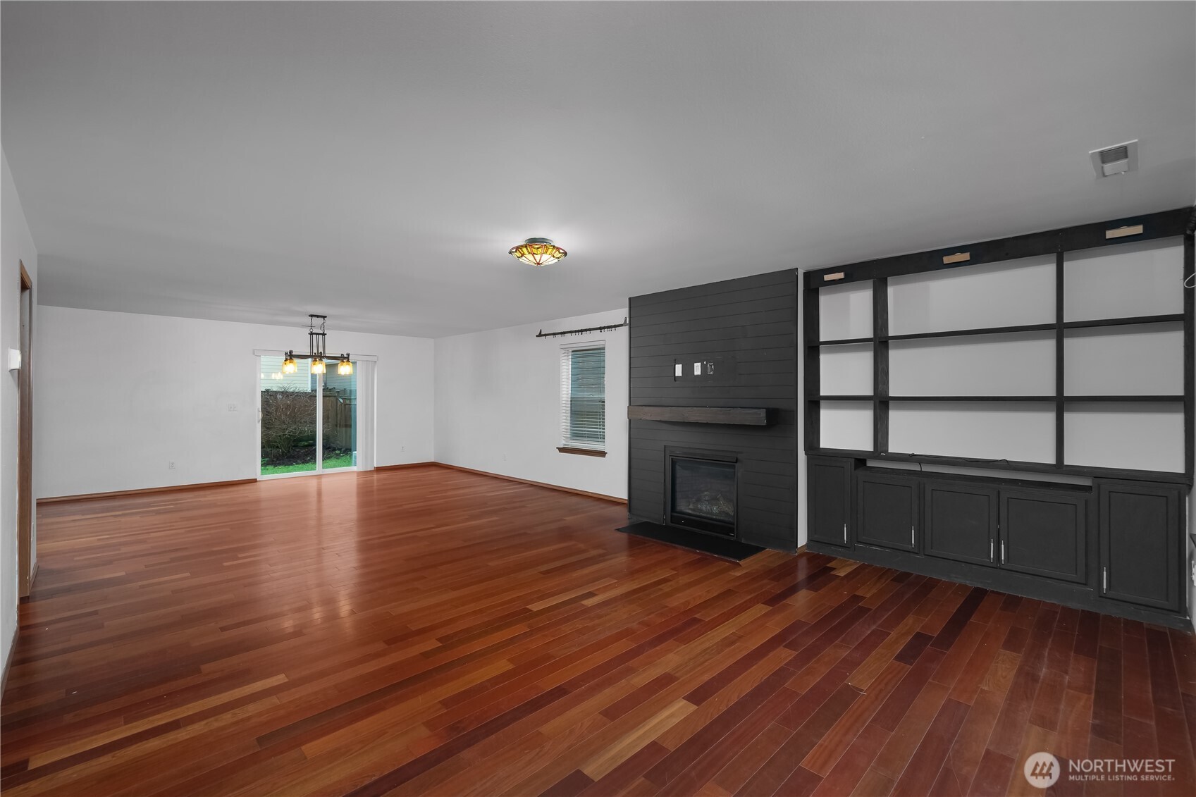 2011 Pleasure Drive SE