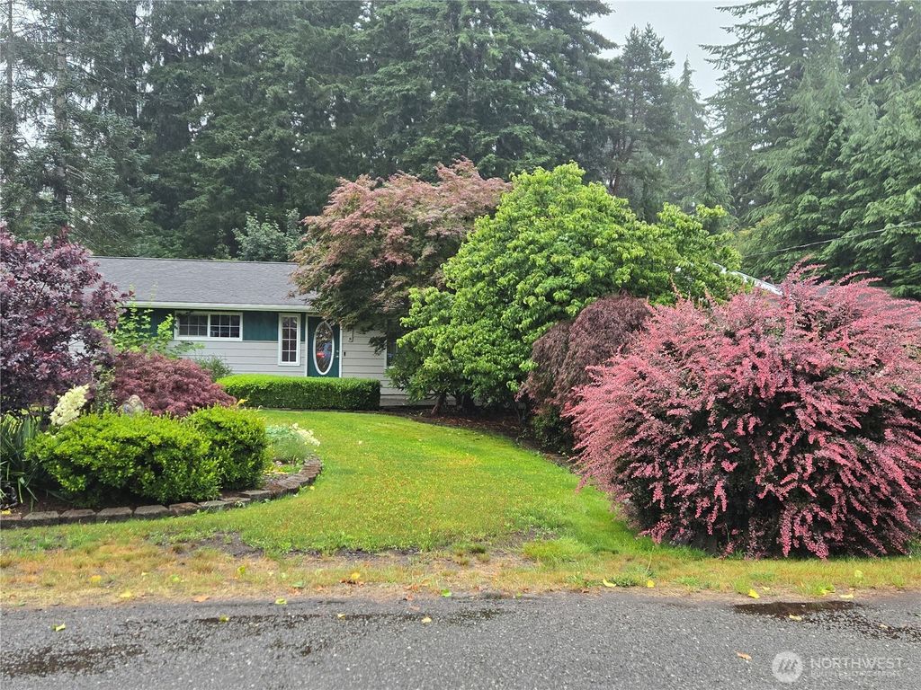 Photo of 371 Evergreen Loop, Forks, WA 98331 (MLS # 2558283)