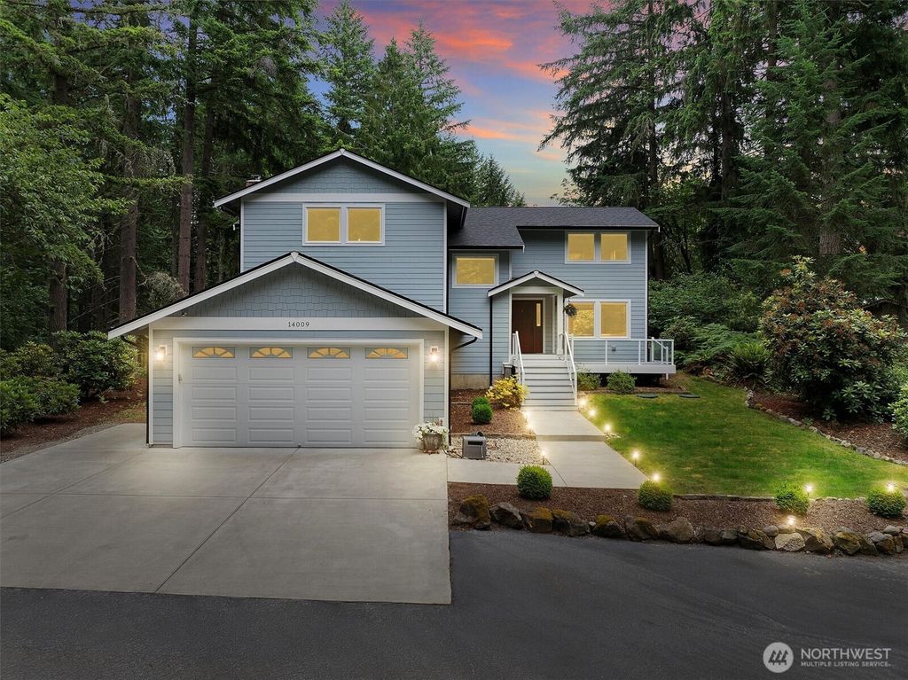 Photo of 14009 134th Ave E Ave, Puyallup, WA 98374 (MLS # 2488113)