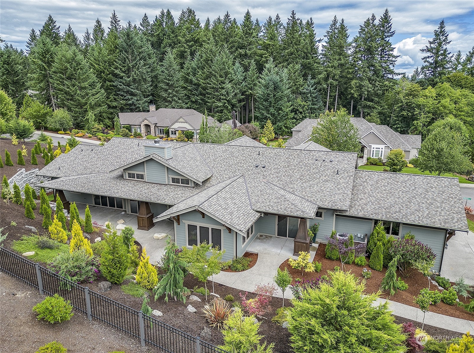 616 Hyak Way