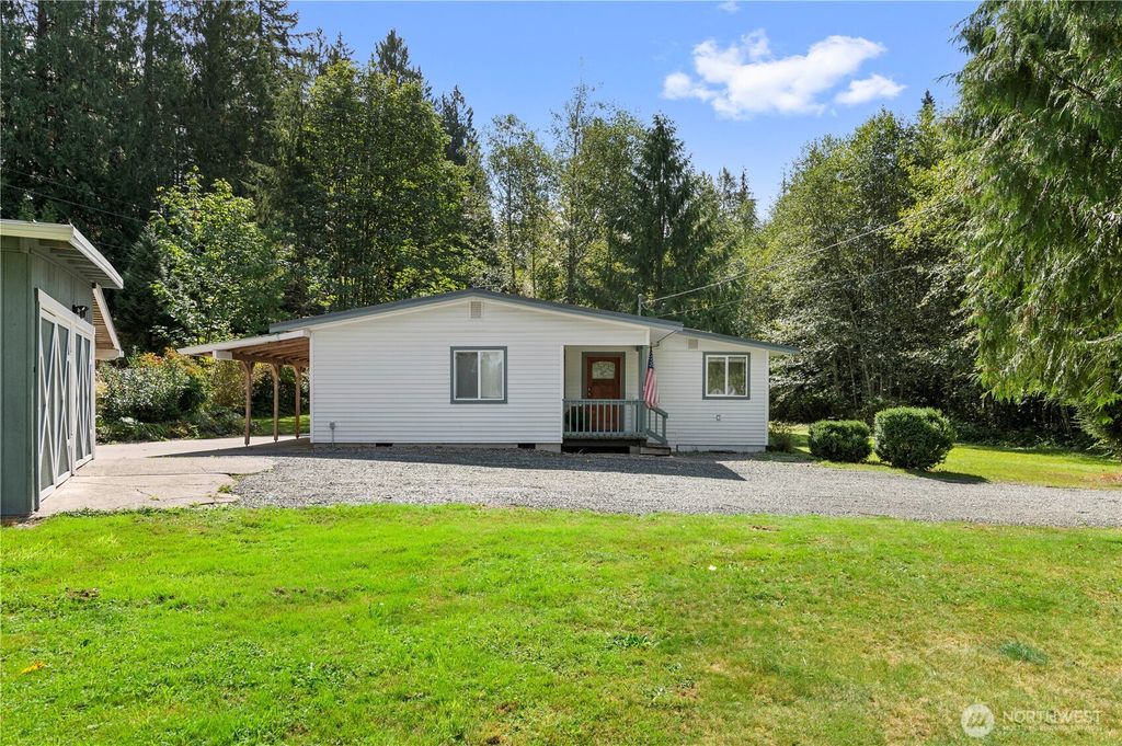 Photo of 2727 Middle Shore Road, Snohomish, WA 98290 (MLS # 2431936)