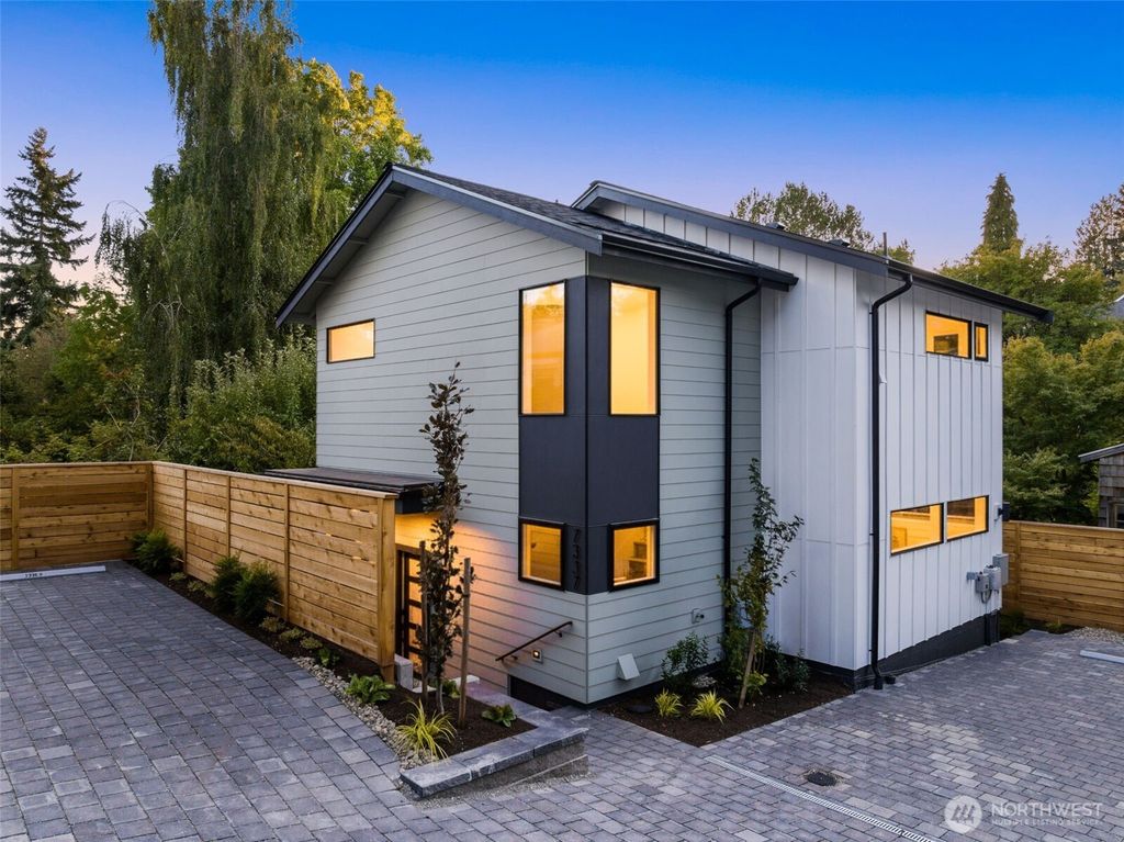 Photo of 7337 21st Avenue NE, Seattle, WA 98115 (MLS # 2434146)