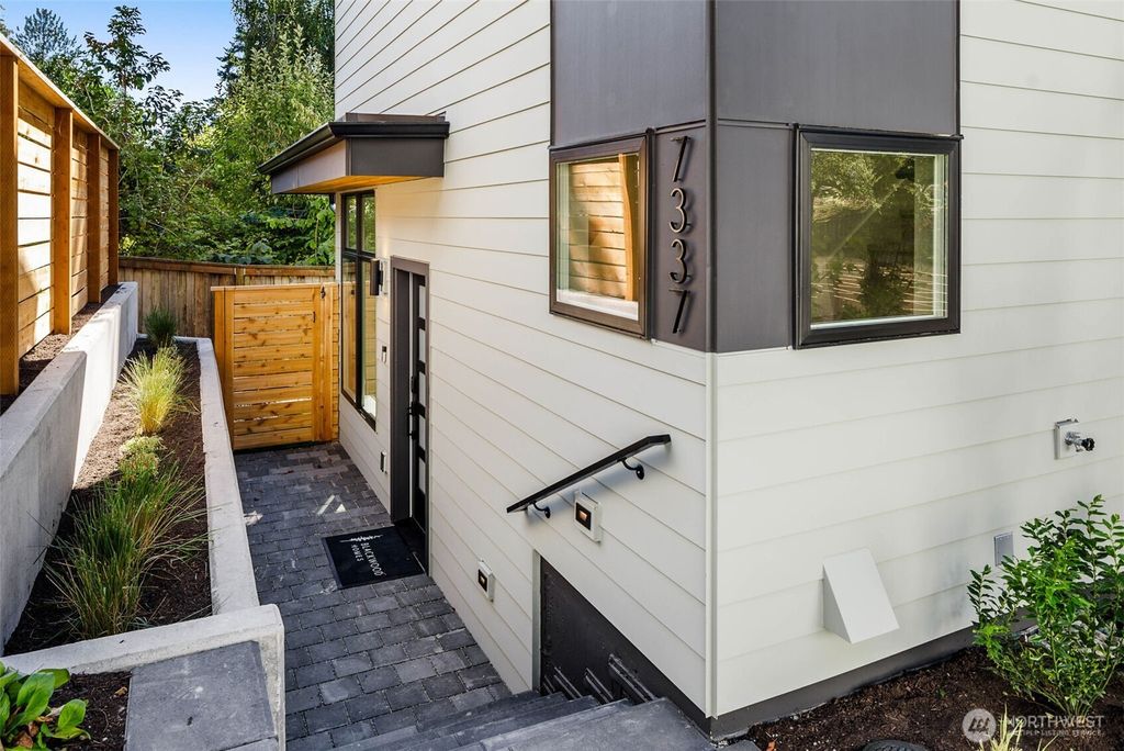 Photo of 7337 21st Avenue NE, Seattle, WA 98115 (MLS # 2434146)