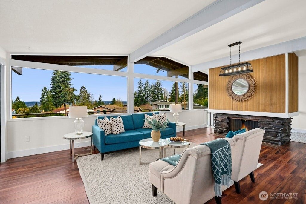 Photo of 15001 SE 46th Place, Bellevue, WA 98006 (MLS # 2352472)