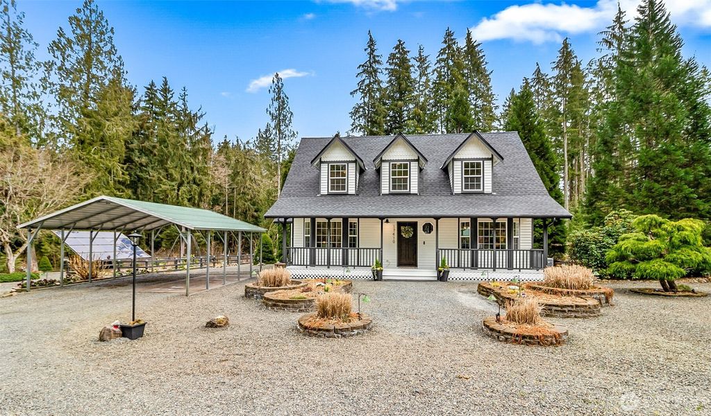 Photo of 17410 9th Place NE, Snohomish, WA 98290 (MLS # 2347560)
