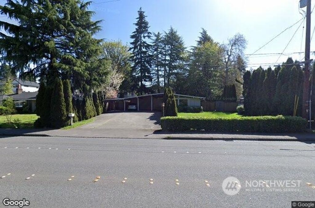 Photo of 4140 Island Crest Way, Mercer Island, WA 98040 (MLS # 2188096)