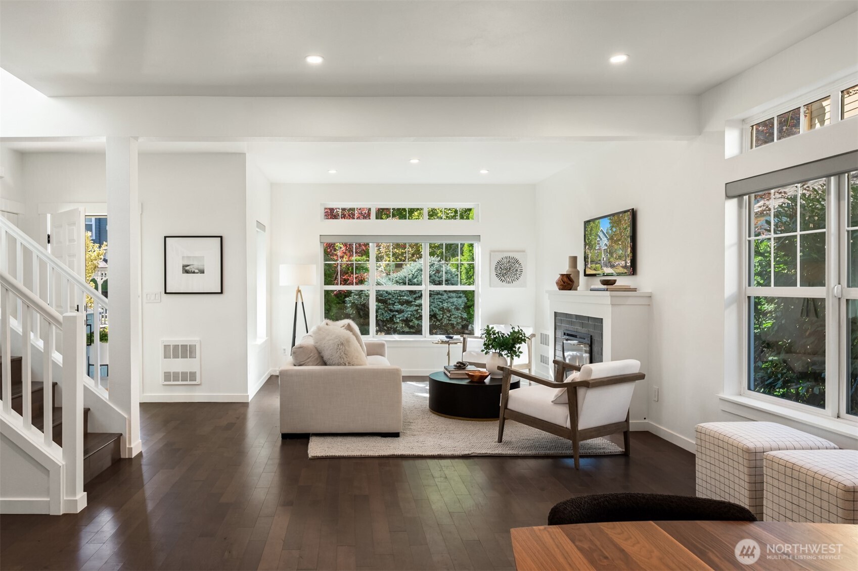 1912 NE Kincaid Walk