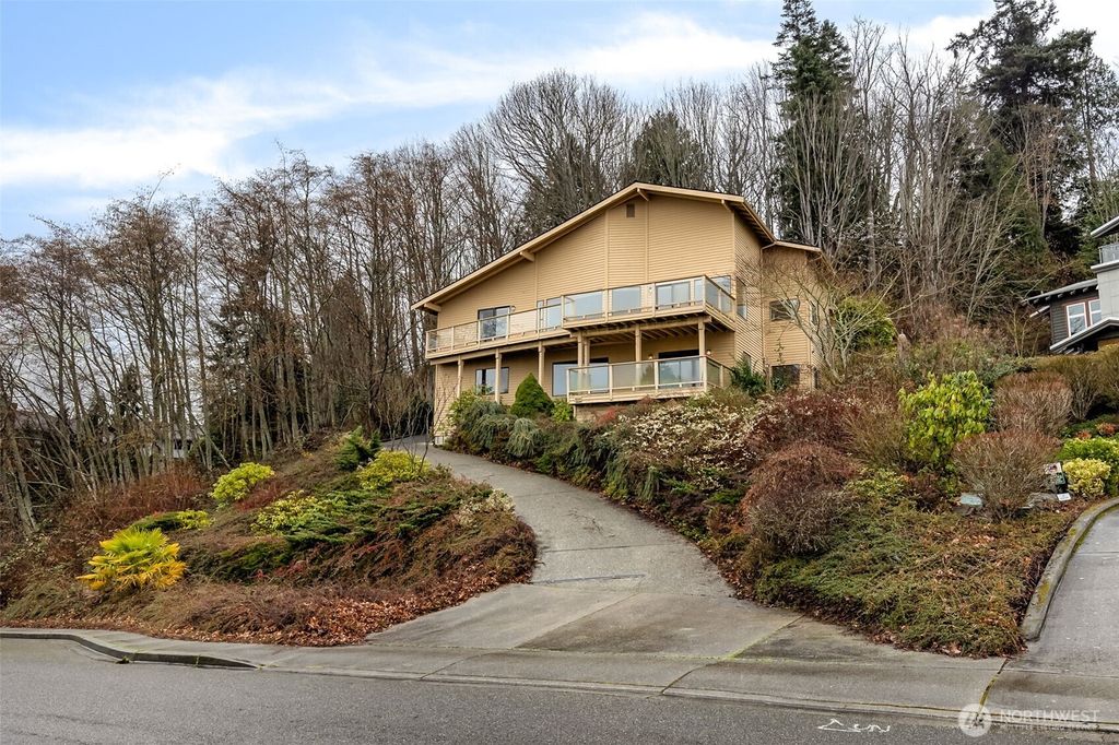 Photo of 10015 Marine View Drive, Mukilteo, WA 98275 (MLS # 2477146)