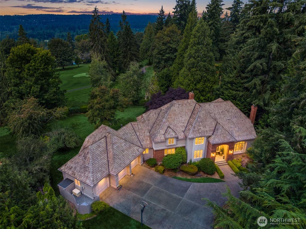 Photo of 13905 212th Drive NE, Woodinville, WA 98077 (MLS # 2564668)