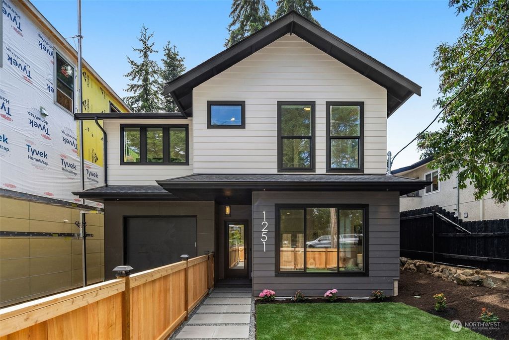 Photo of 1251 NE 98th Street, Seattle, WA 98115 (MLS # 2277715)