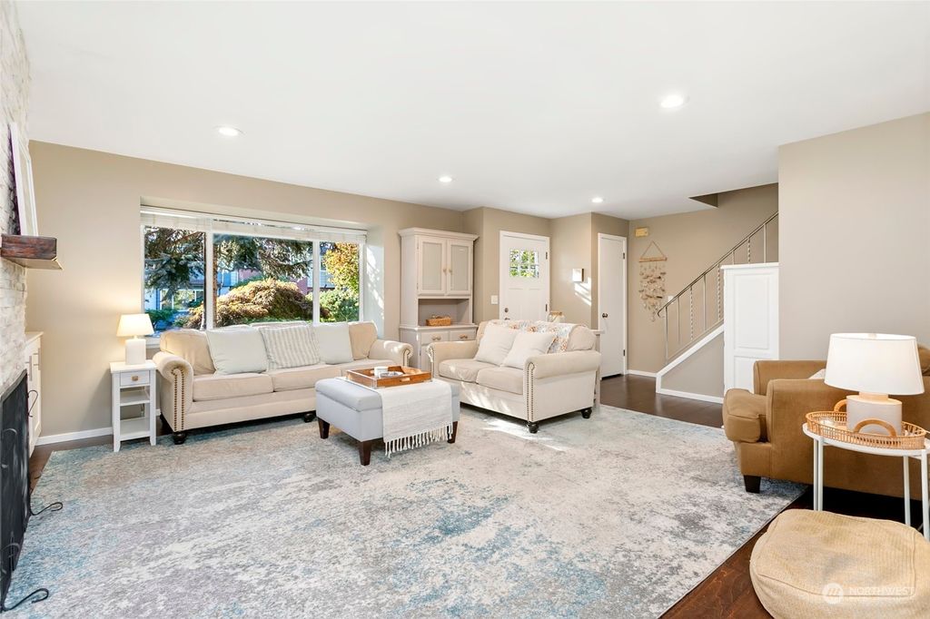 Photo of 1551 NW 195th Street #15, Shoreline, WA 98177 (MLS # 2293491)