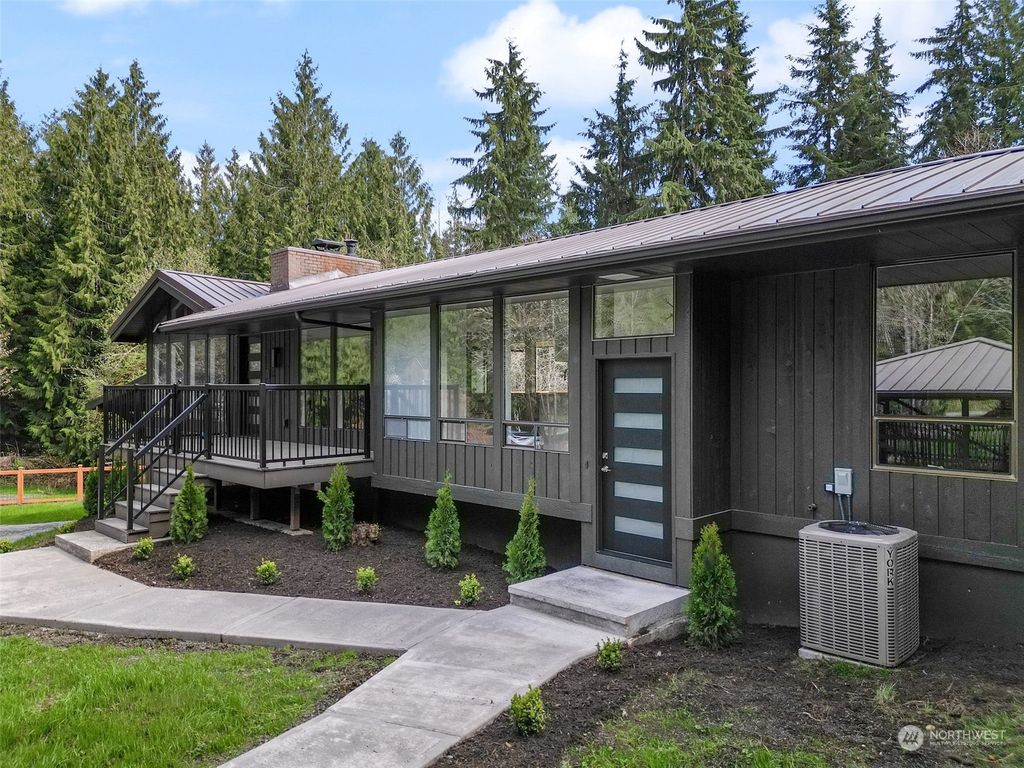 Photo of 17806 121st Street SE, Snohomish, WA 98290 (MLS # 2218185)