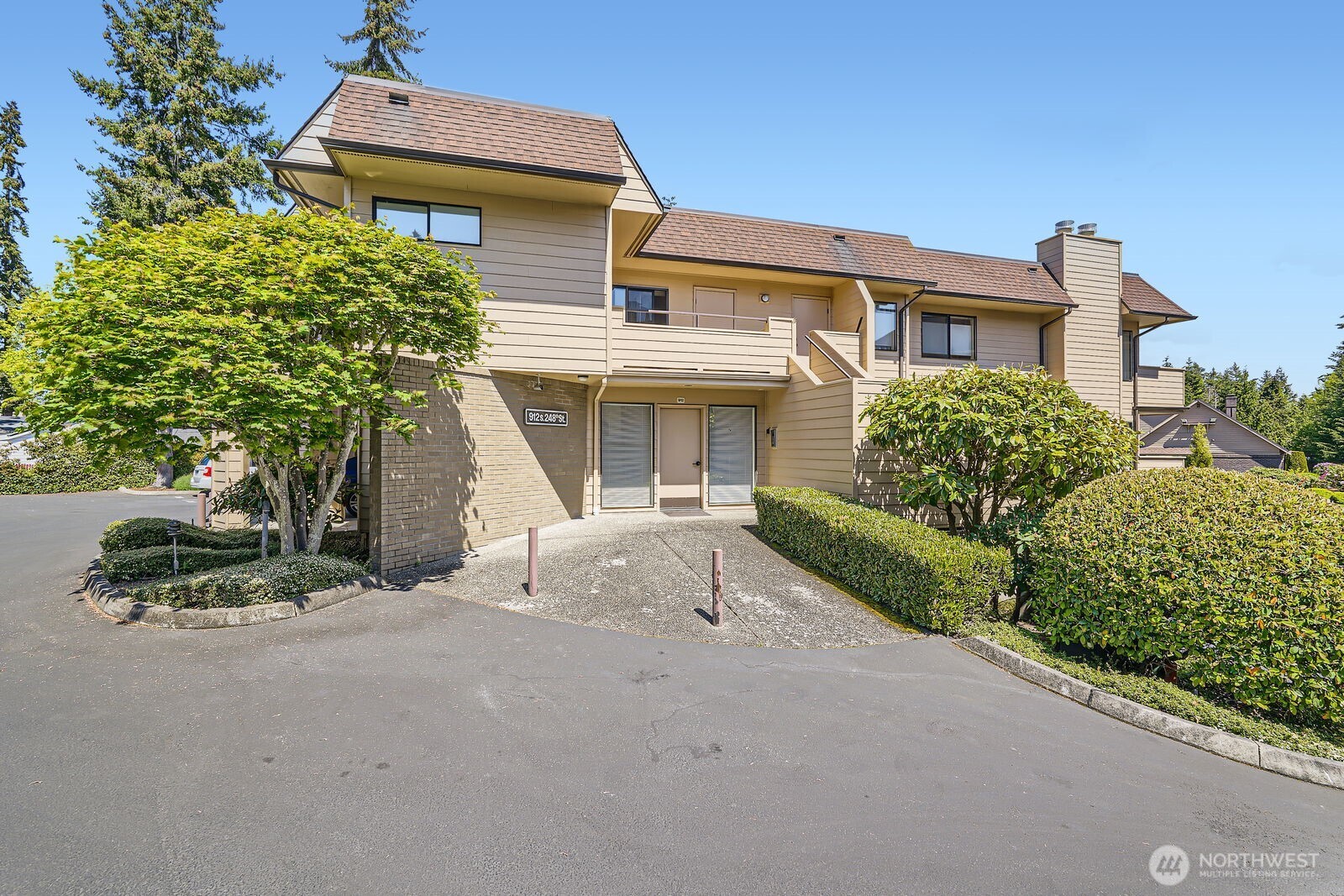 912 S 248th Street 15