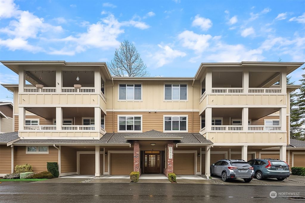 Photo of 23932 NE 115th Lane #102, Redmond, WA 98053 (MLS # 2046641)