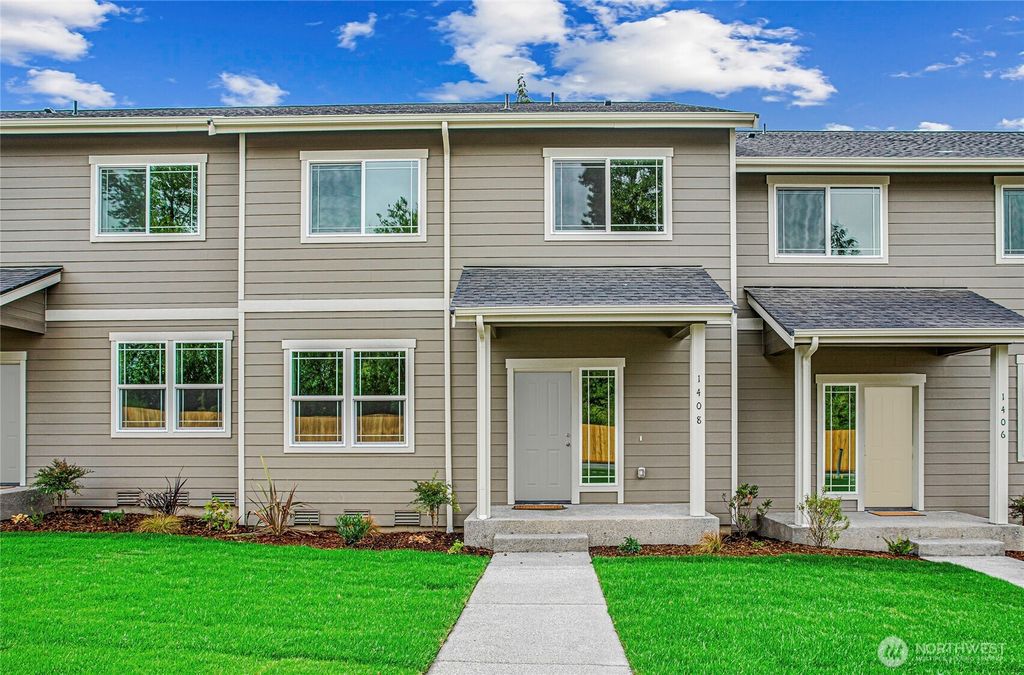 Photo of 1408 E 51st Street, Tacoma, WA 98404 (MLS # 2553747)