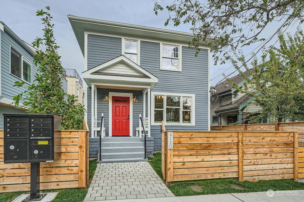 Photo of 4120 Woodland Park Avenue N, Seattle, WA 98103 (MLS # 2281830)