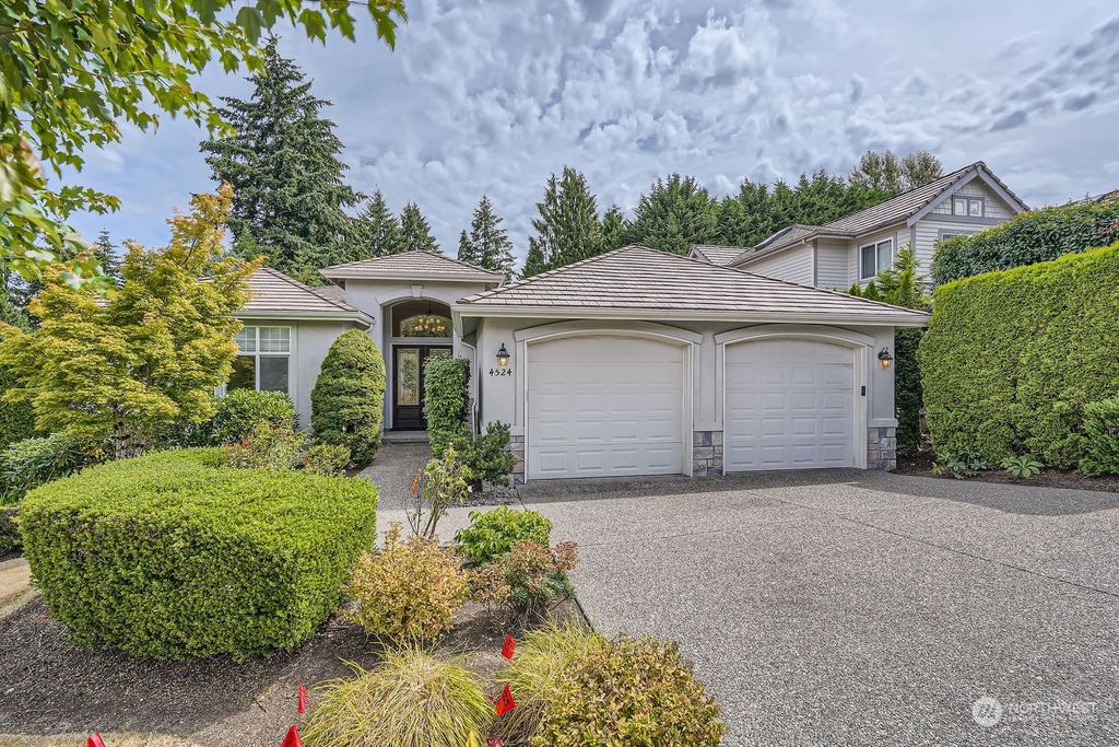 Photo of 4524 160th Avenue SE, Bellevue, WA 98006 (MLS # 2276389)