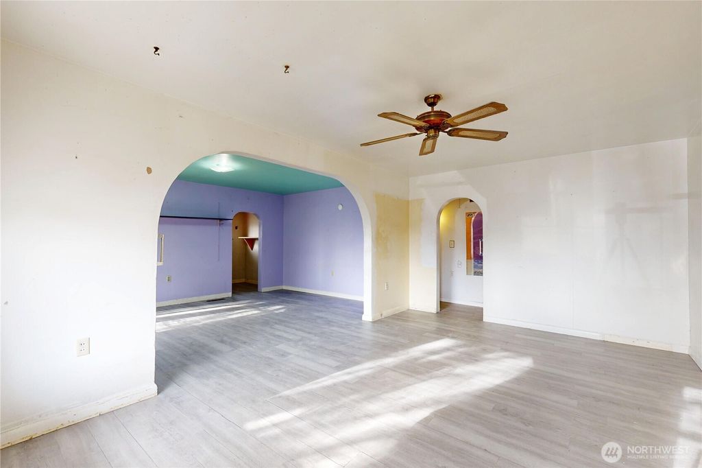 Photo of 702 Wilson Street, Walla Walla, WA 99362 (MLS # 2463817)