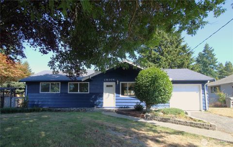 Photo of 18004 110th Avenue SE, Renton, WA 98055 (MLS # 2431501)