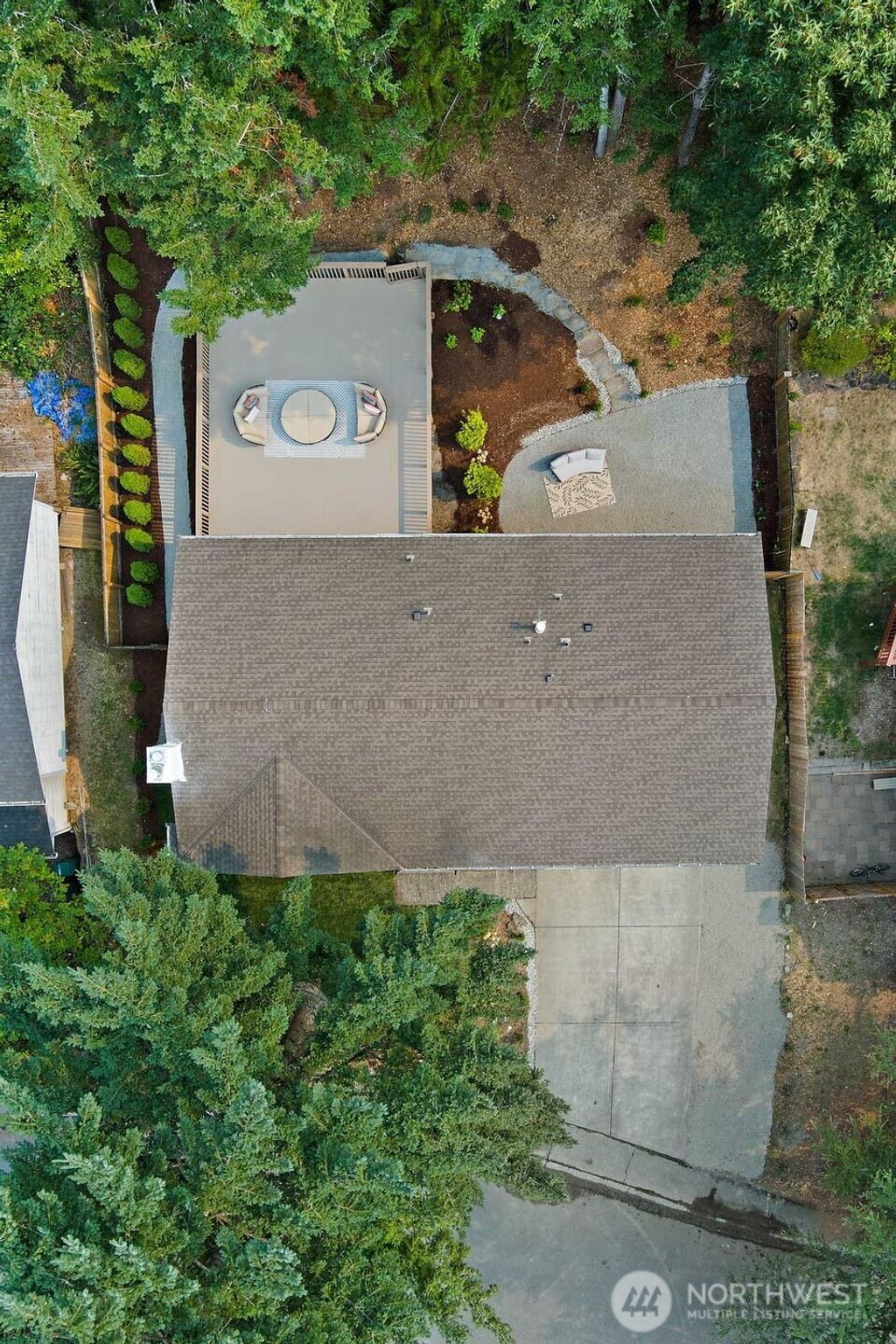 Photo of 9408 168th Place NE, Redmond, WA 98052 (MLS # 2429187)