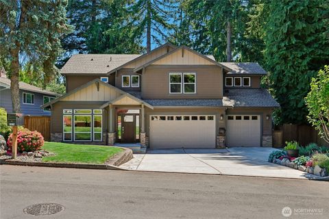 Photo of 7015 NE 138th Street, Kirkland, WA 98034 (MLS # 2526114)