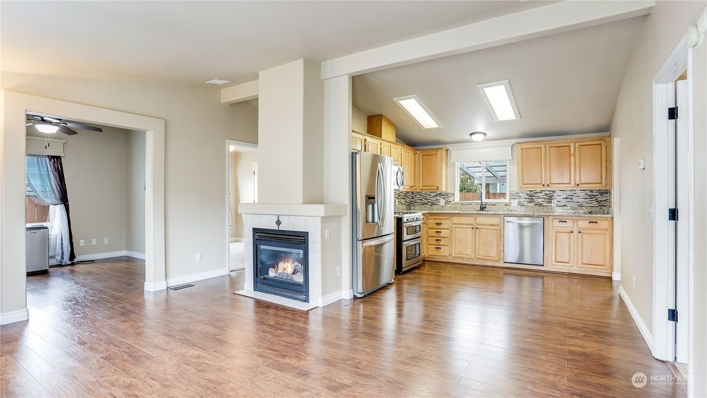 Photo of 24047 223rd Lane SE #106, Maple Valley, WA 98038 (MLS # 2003353)