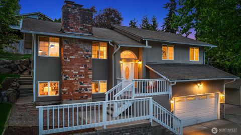 Photo of 2805 112th Avenue SE, Bellevue, WA 98004 (MLS # 2515673)