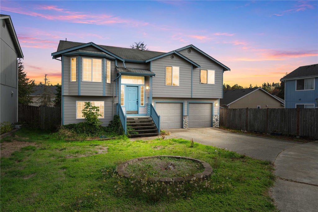 Photo of 20317 84th Avenue Ct E, Spanaway, WA 98387 (MLS # 2595981)