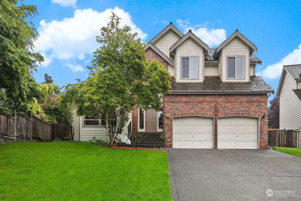 Photo of 12155 SE 76th Place, Newcastle, WA 98056 (MLS # 2148202)