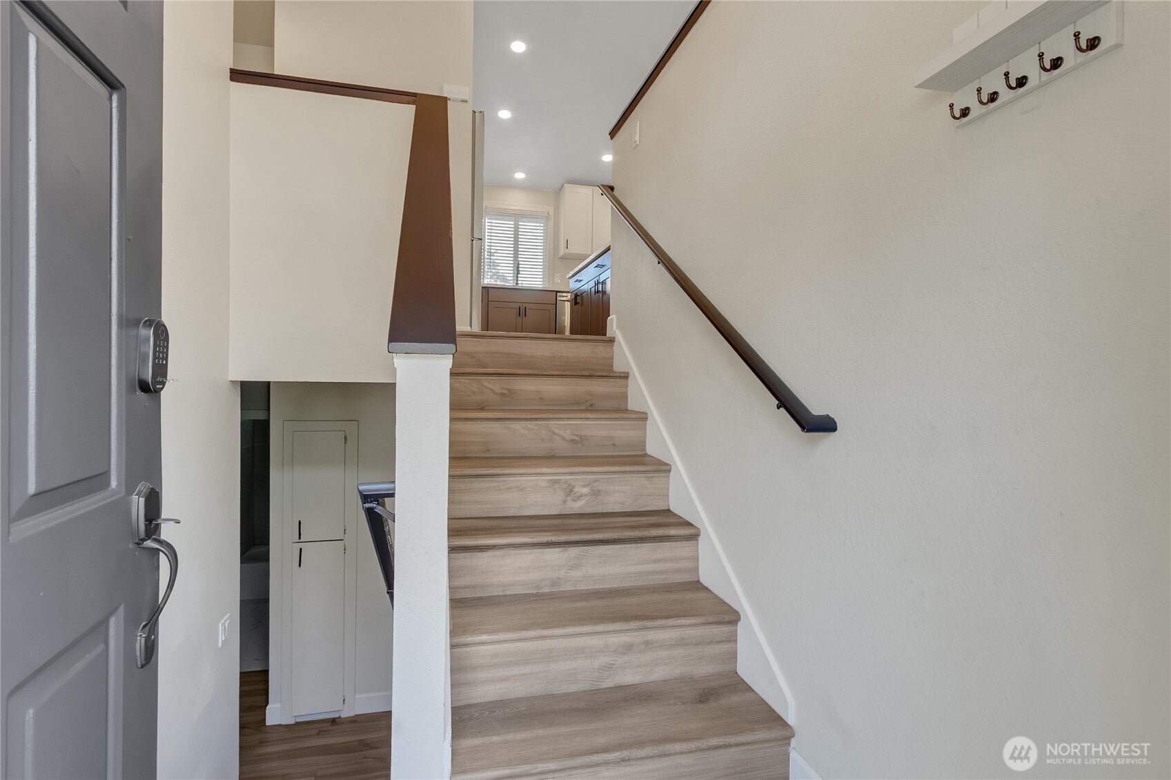 902 194th Street E