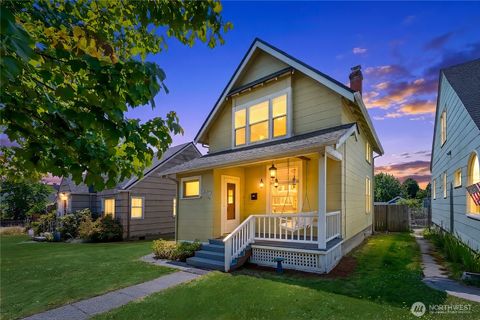 Photo of 820 N Fife Street, Tacoma, WA 98406 (MLS # 2550750)