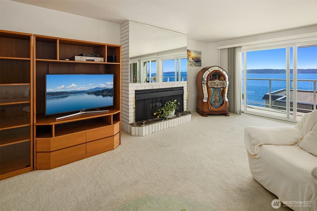 Photo of 10203 47th Avenue SW #C12, Seattle, WA 98146 (MLS # 2437509)