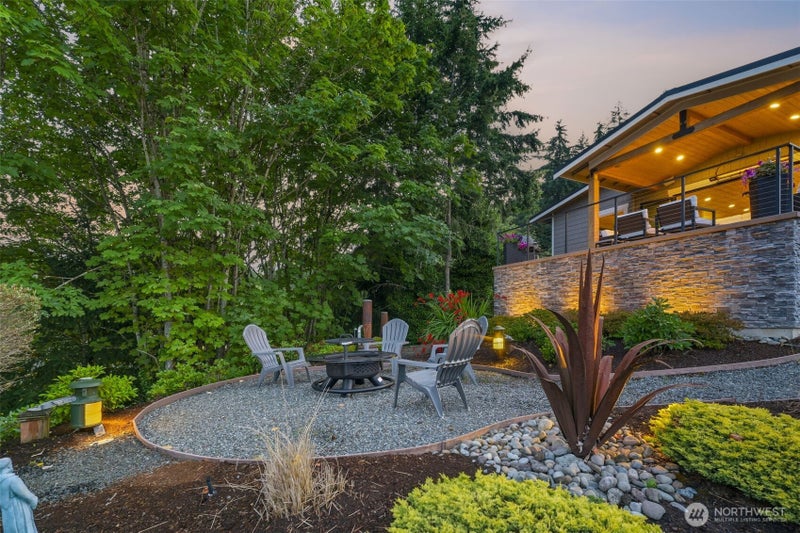4010 Burnham Dr