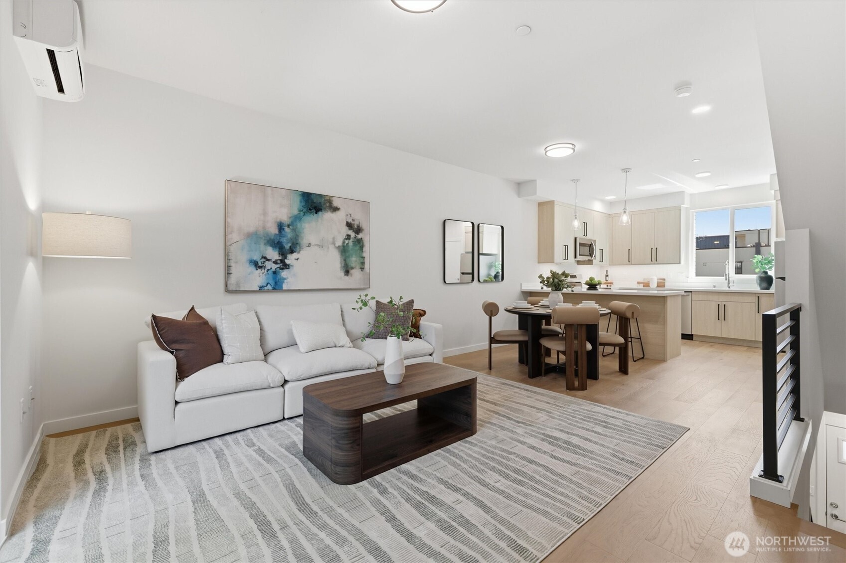 105 NW 39 th Street E