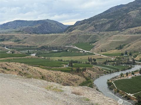 Photo of 300 Buckhorn Mountain Drive, Pateros, WA 98846 (MLS # 2539191)