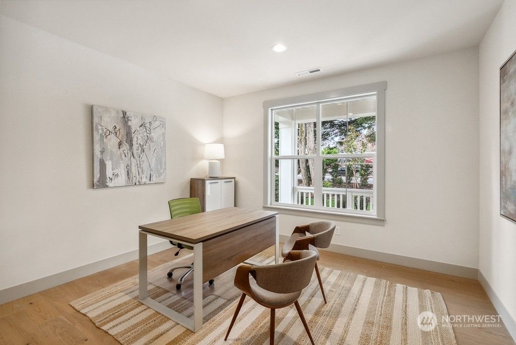 Photo of 18010 92nd Avenue NE, Bothell, WA 98011 (MLS # 2208215)