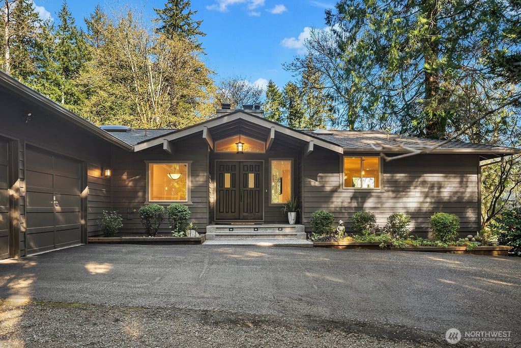 Photo of 2836 241st Avenue SE, Sammamish, WA 98075 (MLS # 2524731)