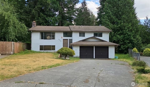 Photo of 19119 130th Avenue SE, Renton, WA 98058 (MLS # 2593083)