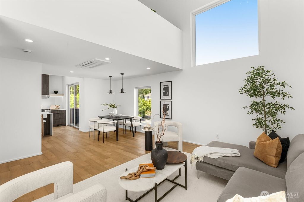 Photo of 930 23rd Avenue, Seattle, WA 98122 (MLS # 2393357)