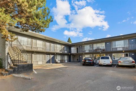 801 NW 54th Street Seattle WA 98107